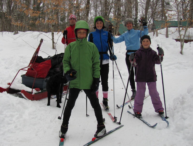 John & Susna & Filoma & Maggie head out.jpg John & Susna & Filoma & Maggie head out.jpg