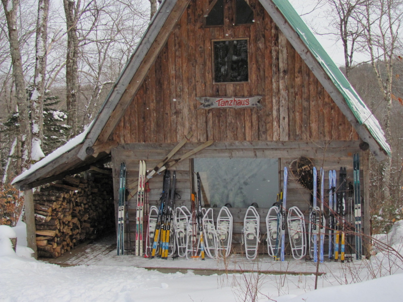 Tanzhaus & Military gear. Tanzhaus & Military gear.