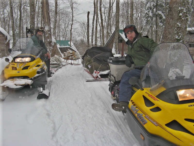 Zoom in Fully loaded Skandics packing out